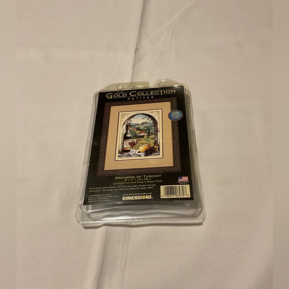 Cross stitch kit Dreaming of Tuscany 2004 The Gold Collection